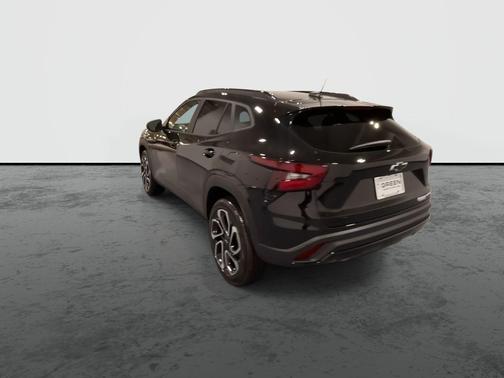 Black 2026 Chevrolet Trax 2RS
