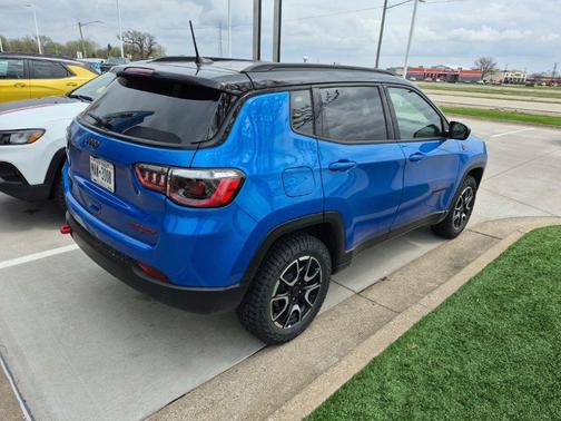 2026 Jeep Compass Trailhawk