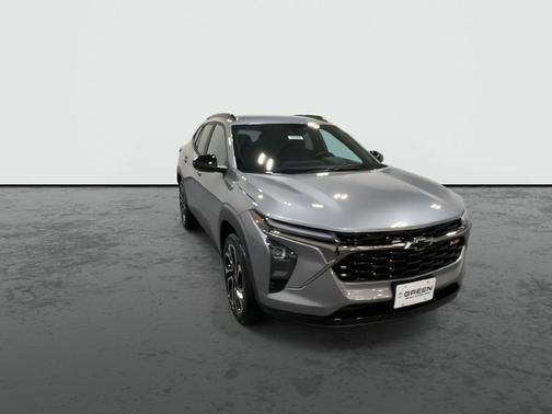 Gray 2026 Chevrolet Trax 2RS