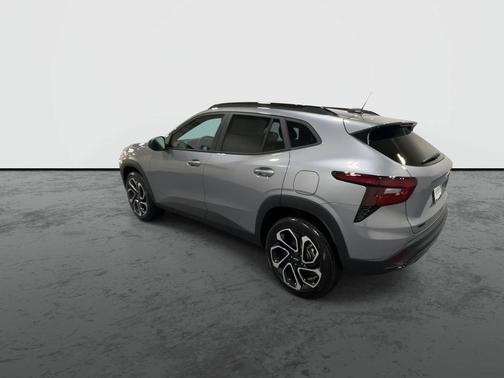 Gray 2026 Chevrolet Trax 2RS