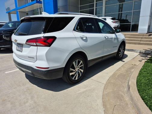 White 2022 Chevrolet Equinox Premier