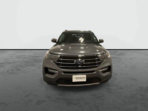 Gray 2022 Ford Explorer XLT