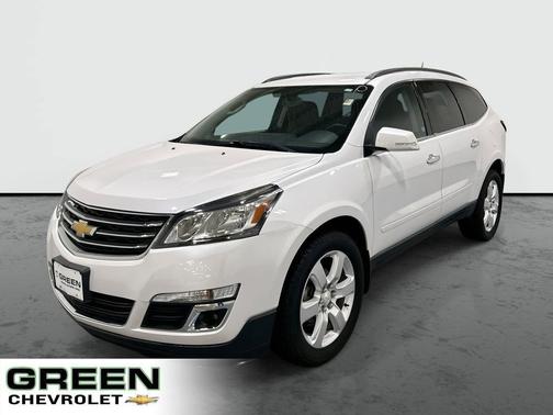 White 2016 Chevrolet Traverse 1LT