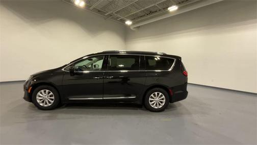 2019 Chrysler Pacifica Touring-L