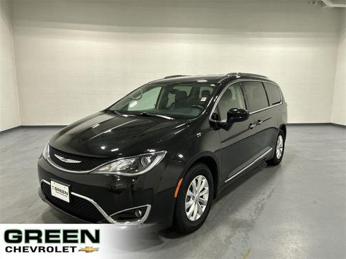 2019 Chrysler Pacifica Touring-L