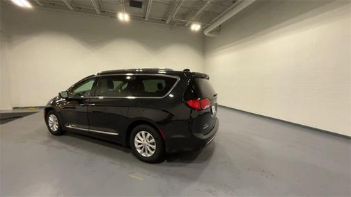 2019 Chrysler Pacifica Touring-L