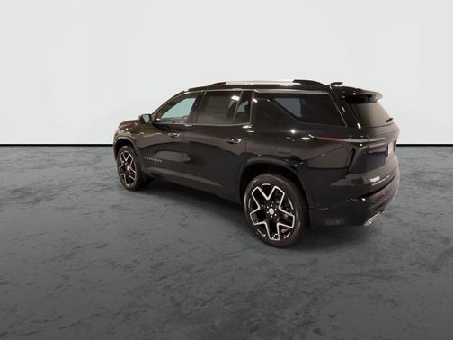 Black 2026 Chevrolet Traverse High Country