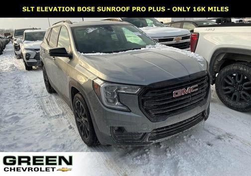 2024 GMC Terrain SLT