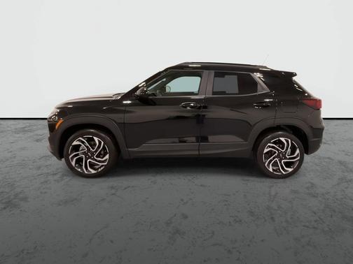 Black 2025 Chevrolet Trailblazer RS