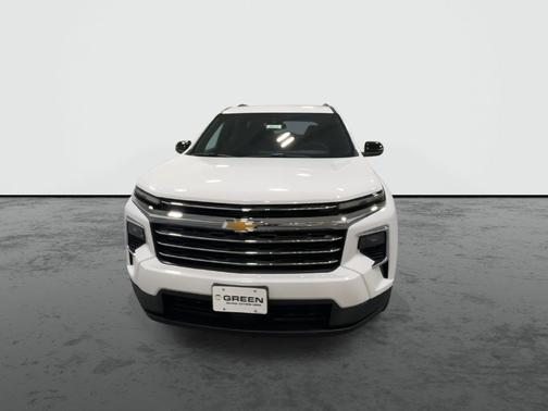 White 2027 Chevrolet Traverse LT