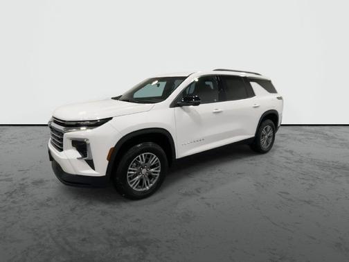 White 2027 Chevrolet Traverse LT