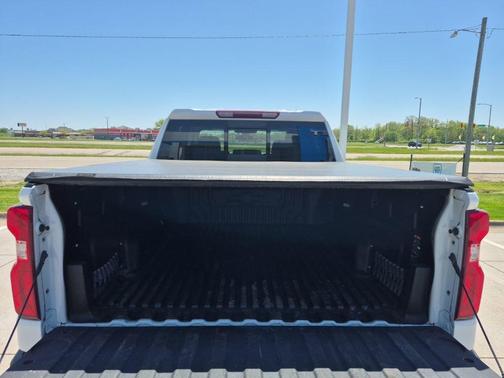 White 2022 Chevrolet Silverado 1500 Limited LTZ