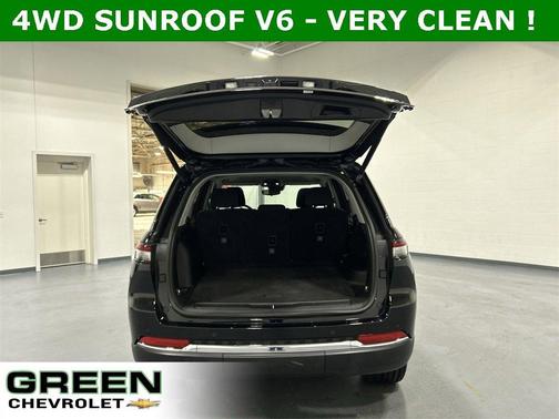 2023 Jeep Grand Cherokee Laredo