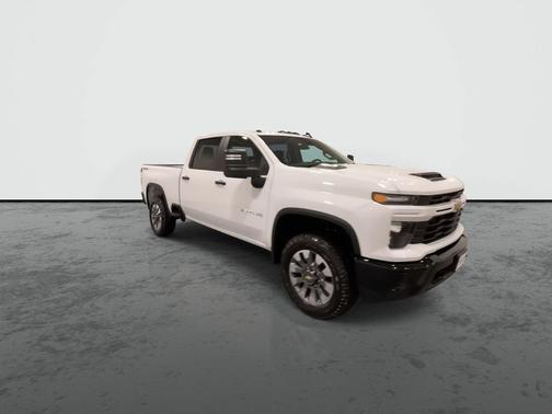White 2026 Chevrolet Silverado 2500 Custom