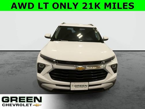 White 2025 Chevrolet Trailblazer LT