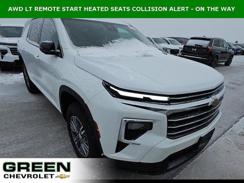 2025 Chevrolet Traverse LT