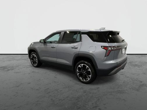 Gray 2027 Chevrolet Equinox LT