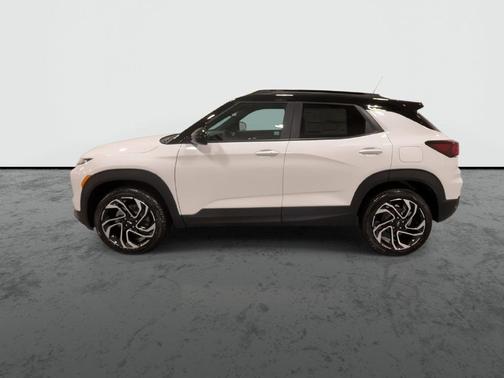 White 2026 Chevrolet Trailblazer RS