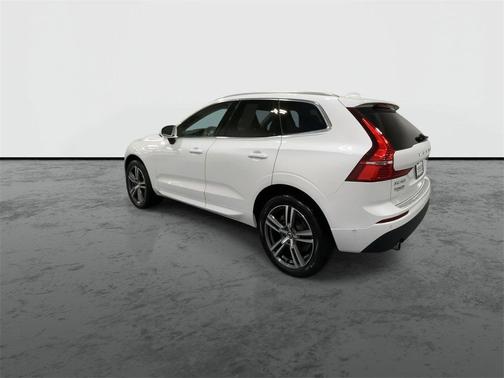 2019 Volvo XC60 T6 Momentum