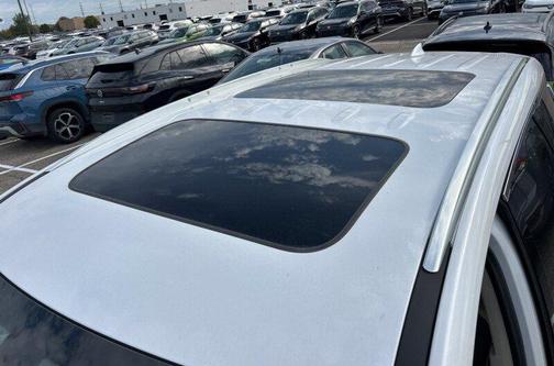 White 2024 Buick Enclave Avenir