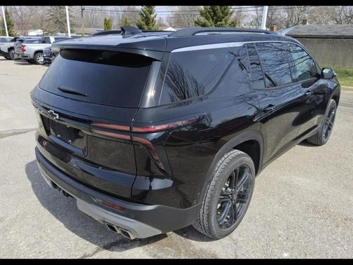 Black 2025 Chevrolet Traverse LT