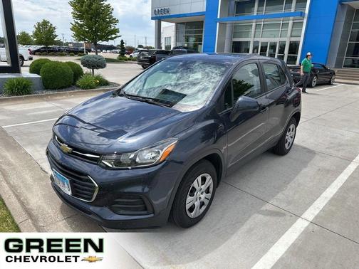 Blue 2019 Chevrolet Trax LS