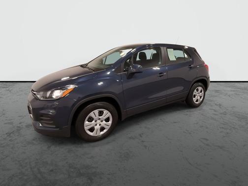 Blue 2019 Chevrolet Trax LS