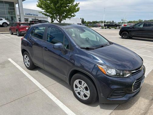 Blue 2019 Chevrolet Trax LS