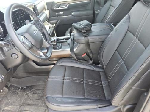 Black 2025 Chevrolet Silverado 1500 High Country