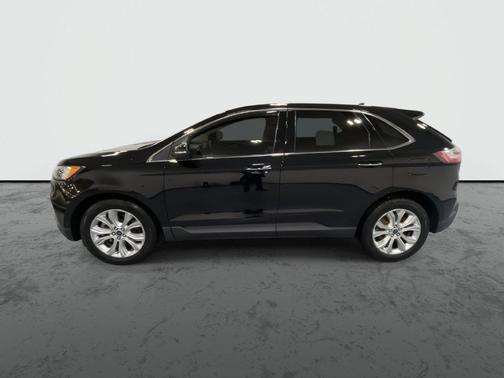 Black 2021 Ford Edge Titanium