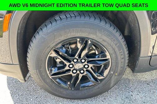 Black 2023 Chevrolet Traverse LT Cloth