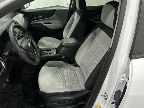 White 2024 Chevrolet Equinox LS