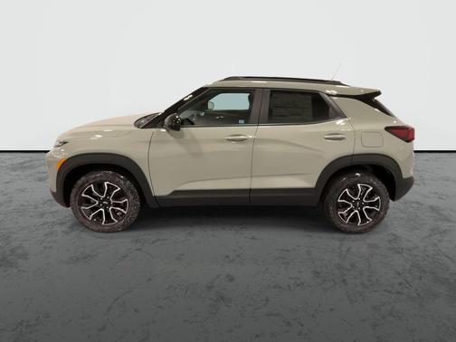 Green 2026 Chevrolet Trailblazer ACTIV