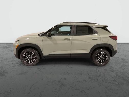 Green 2026 Chevrolet Trailblazer ACTIV