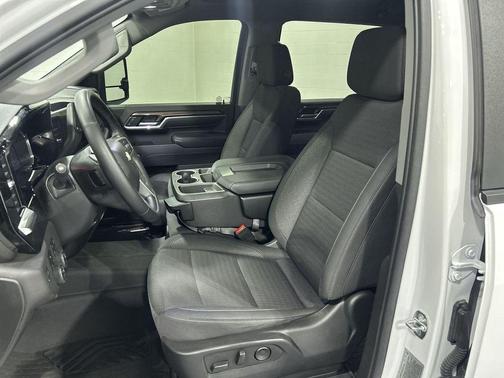 2024 Chevrolet Silverado 2500 LT