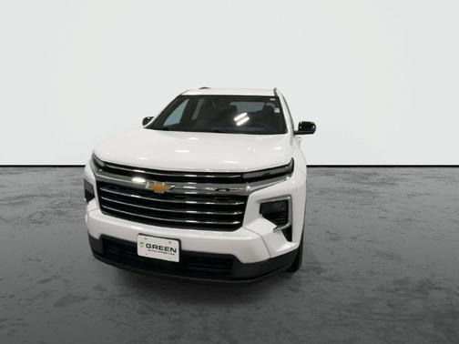 White 2026 Chevrolet Traverse LT