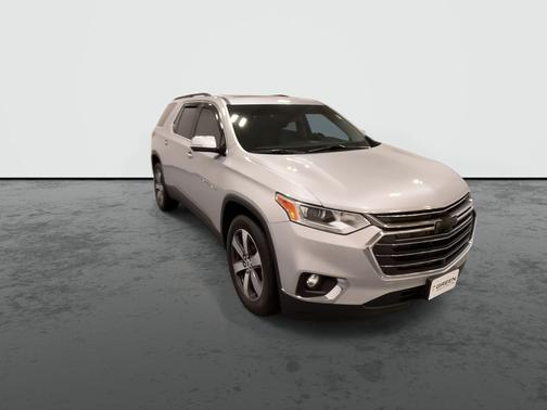 Gray 2020 Chevrolet Traverse LT Leather