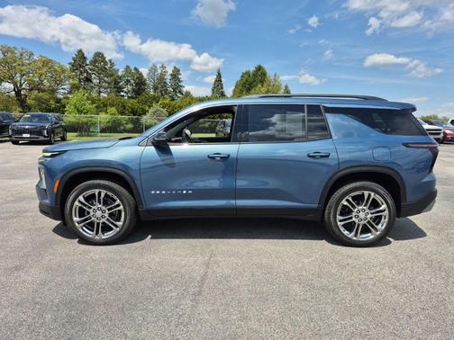 Blue 2025 Chevrolet Traverse LT