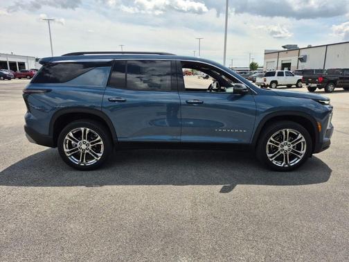 Blue 2025 Chevrolet Traverse LT