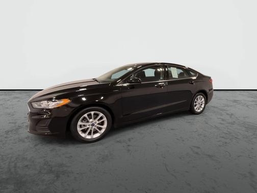 Black 2020 Ford Fusion SE