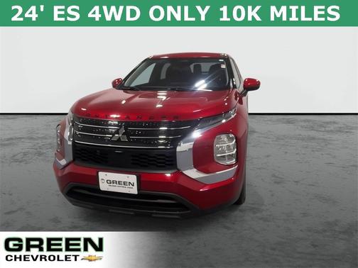 2024 Mitsubishi Outlander ES