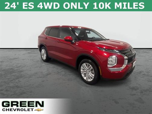 2024 Mitsubishi Outlander ES