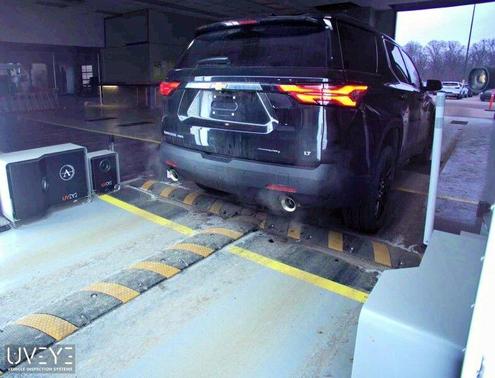 Black 2023 Chevrolet Traverse LT Cloth