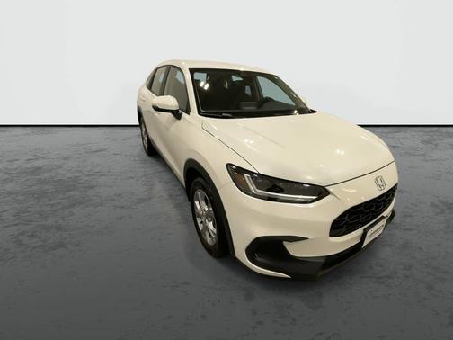 White 2024 Honda HR-V LX