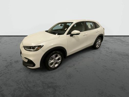 White 2024 Honda HR-V LX