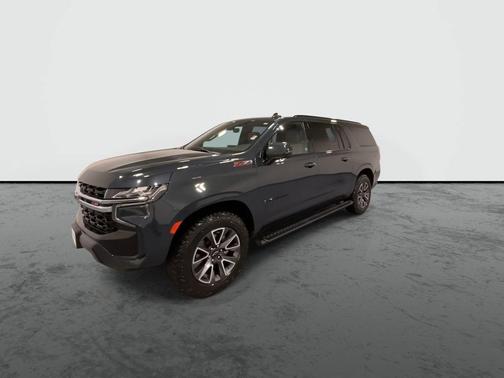 Gray 2022 Chevrolet Suburban Z71