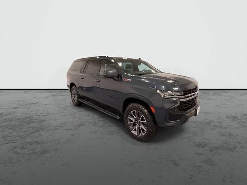 Gray 2022 Chevrolet Suburban Z71