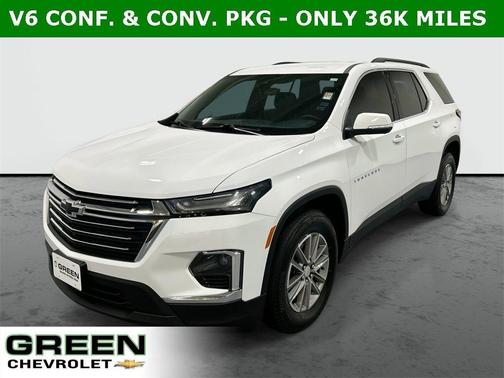 2023 Chevrolet Traverse LT Cloth
