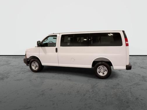 2025 Chevrolet Express 2500 LS