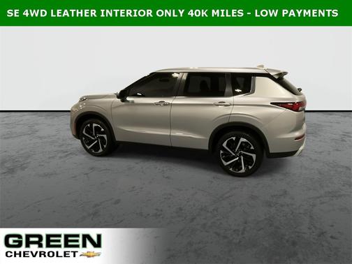 2022 Mitsubishi Outlander SE